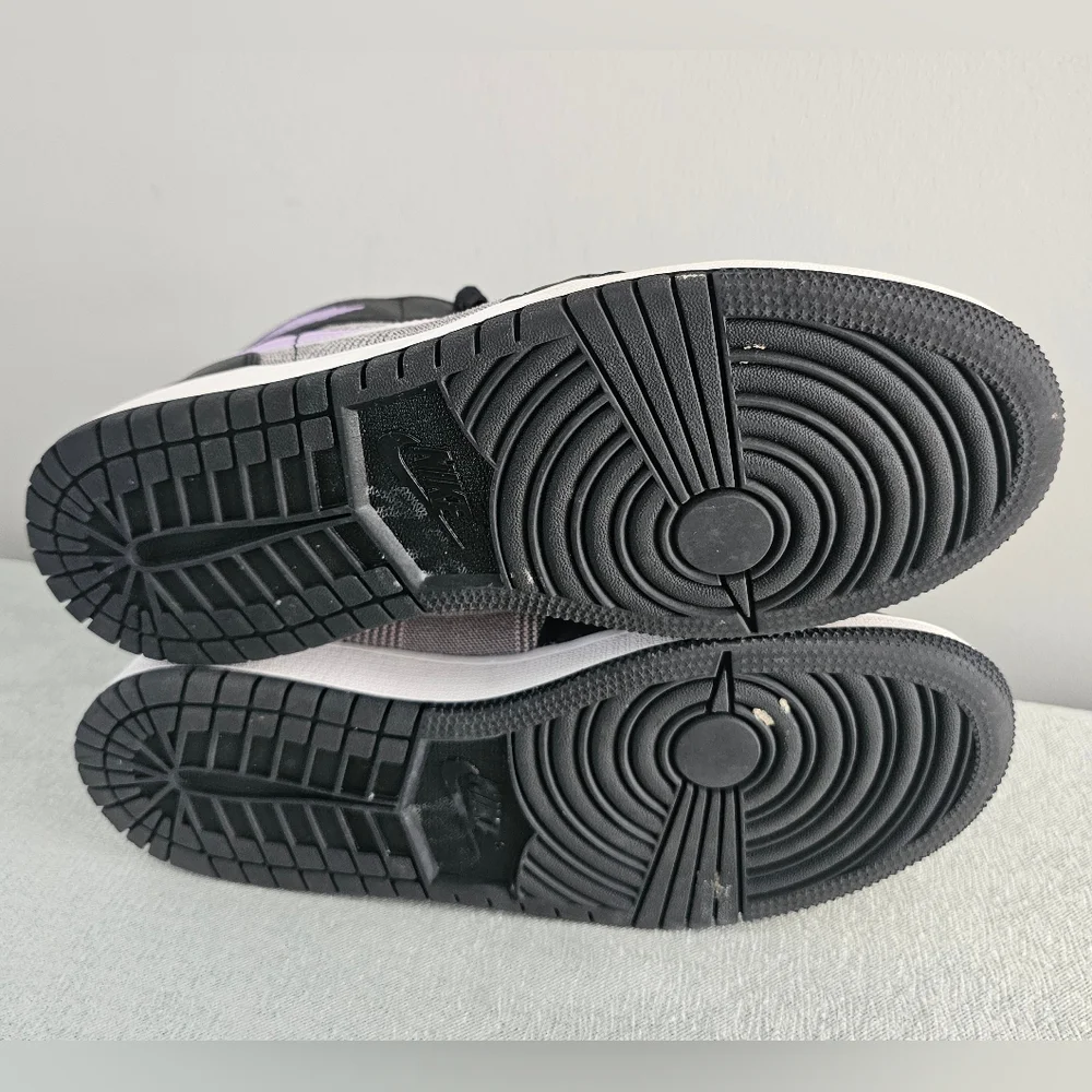 NIKE Air Jordan 1 Mid SE GS Houndstooth & Lilac Youth Sneakers - Picture 7 of 8